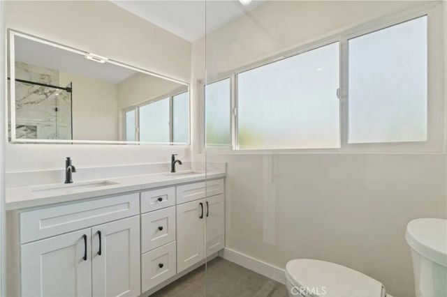 13454 Washington, Hawthorne, CA 90250