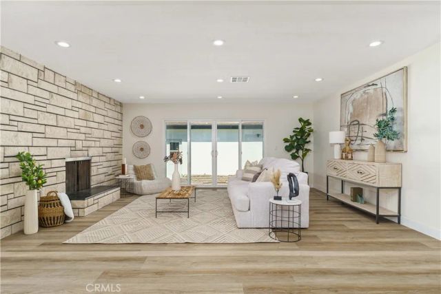 13454 Washington, Hawthorne, CA 90250