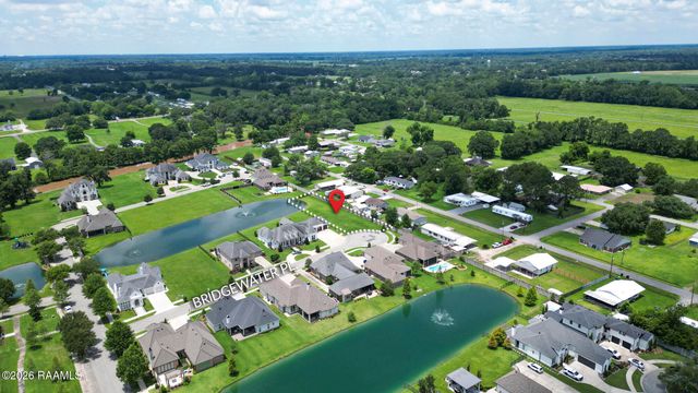 243 Bridgewater Place, Breaux Bridge, LA 70517