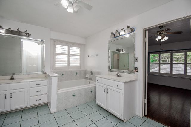 4311 Glen Avon Drive, Pasadena, TX 77505