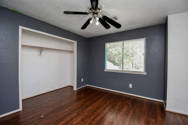 4311 Glen Avon Drive, Pasadena, TX 77505