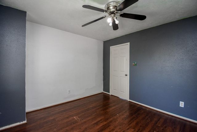 4311 Glen Avon Drive, Pasadena, TX 77505