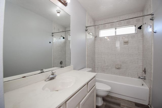 4311 Glen Avon Drive, Pasadena, TX 77505