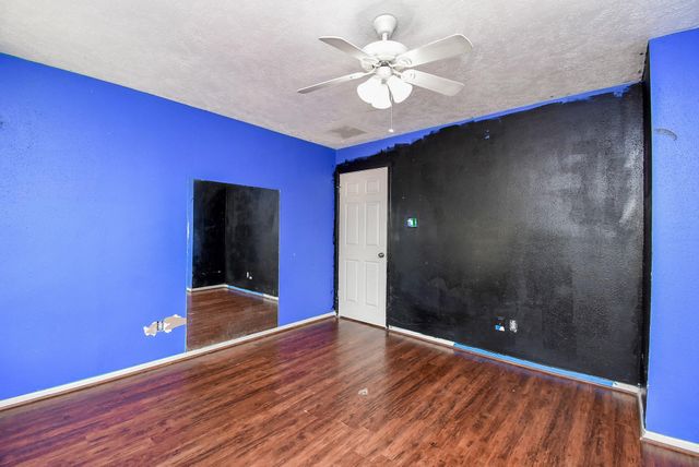 4311 Glen Avon Drive, Pasadena, TX 77505