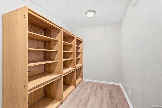 9406 Silverfeather, San Antonio, TX 78254