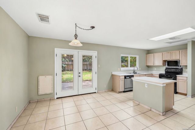 9406 Silverfeather, San Antonio, TX 78254