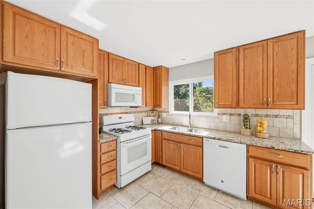 704 Rockshire Drive, Unincorporated, MO 63026