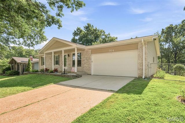 704 Rockshire Drive, Unincorporated, MO 63026