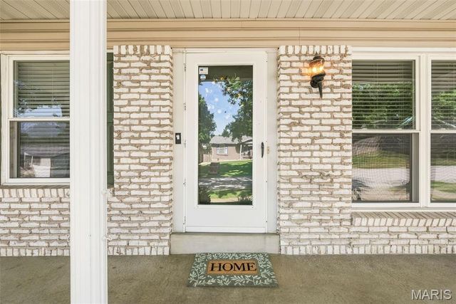 704 Rockshire Drive, Unincorporated, MO 63026