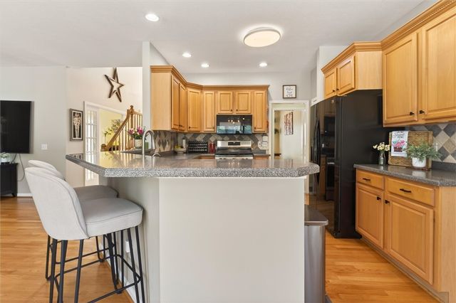 907 Taylor Rise, Victor, NY 14564