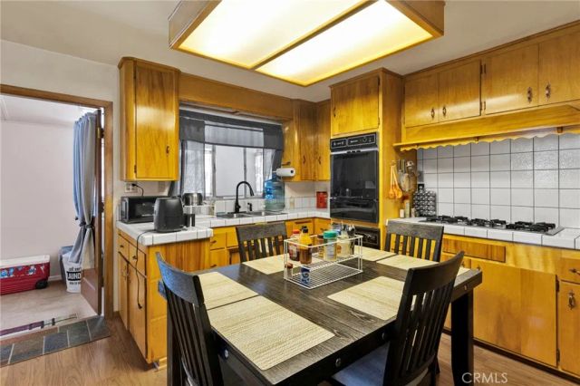 9037 5th Avenue, Hesperia, CA 92345