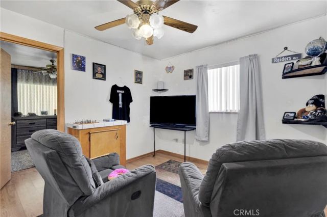 9037 5th Avenue, Hesperia, CA 92345