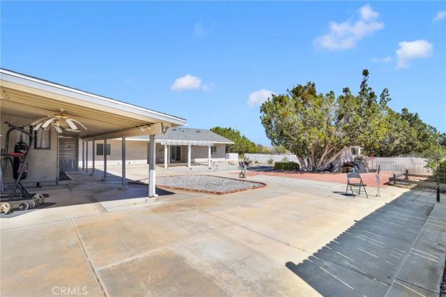 9037 5th Avenue, Hesperia, CA 92345