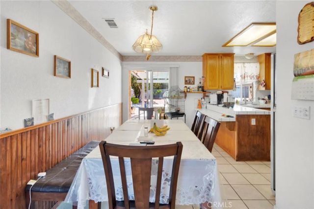 9037 5th Avenue, Hesperia, CA 92345