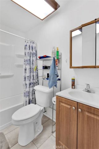 9037 5th Avenue, Hesperia, CA 92345