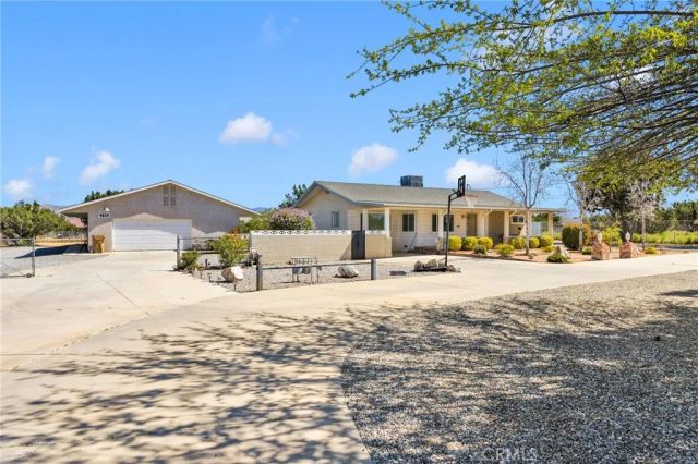 9037 5th Avenue, Hesperia, CA 92345