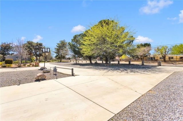 9037 5th Avenue, Hesperia, CA 92345