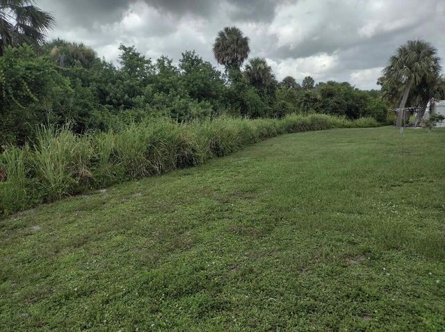 13827 S Indian River Drive 5, Jensen Beach, FL 34957
