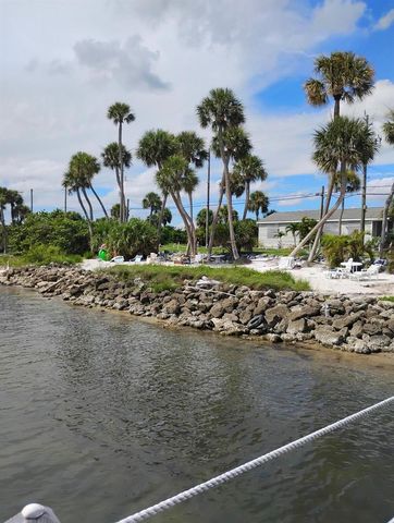 13827 S Indian River Drive 5, Jensen Beach, FL 34957
