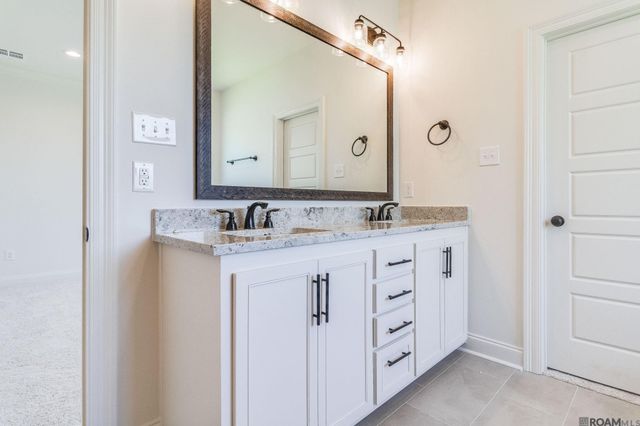 15207 Hazelwood Ct, Prairieville, LA 70769