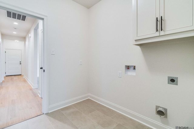 15207 Hazelwood Ct, Prairieville, LA 70769