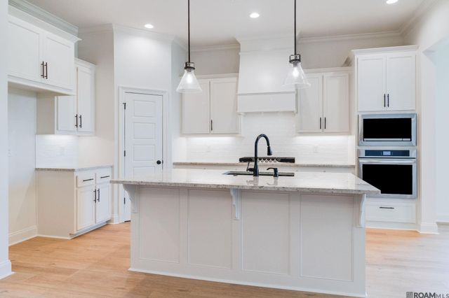 15207 Hazelwood Ct, Prairieville, LA 70769