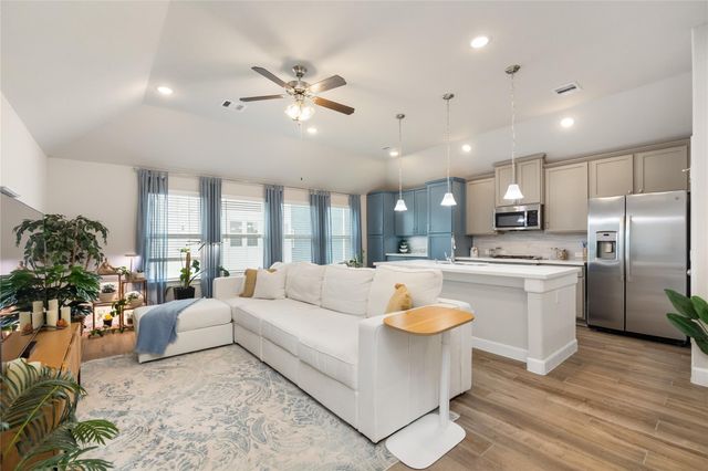 2002 Groveland Glen Drive, Houston, TX 77051