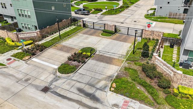 2002 Groveland Glen Drive, Houston, TX 77051