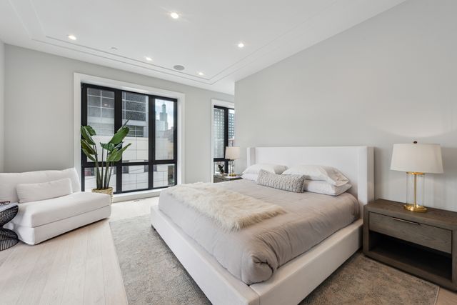 116 N Willard Court 301, Chicago, IL 60607