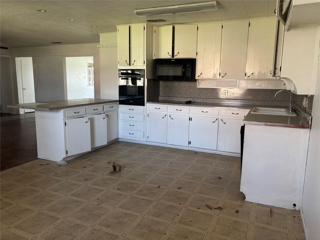 6509 Marcille Court, Richland Hills, TX 76118