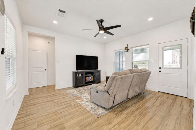 7610 Avenue G, Beasley, TX 77417