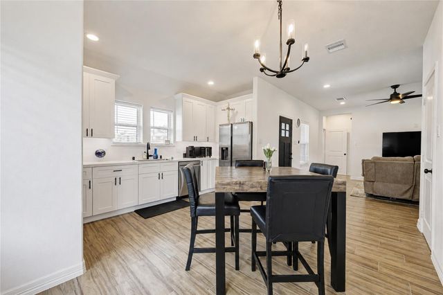 7610 Avenue G, Beasley, TX 77417
