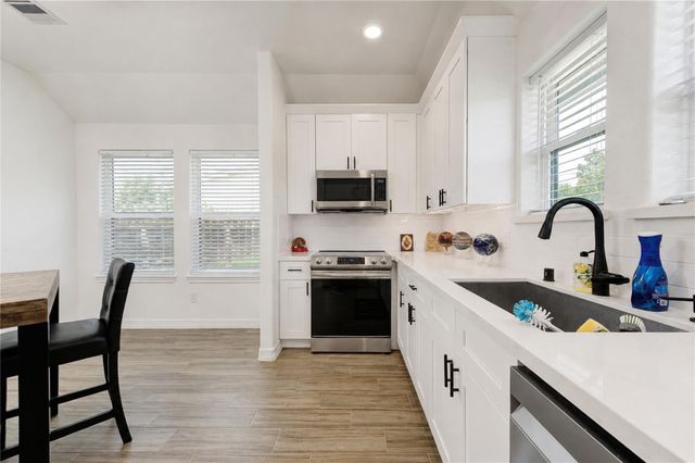 7610 Avenue G, Beasley, TX 77417