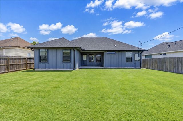 7610 Avenue G, Beasley, TX 77417