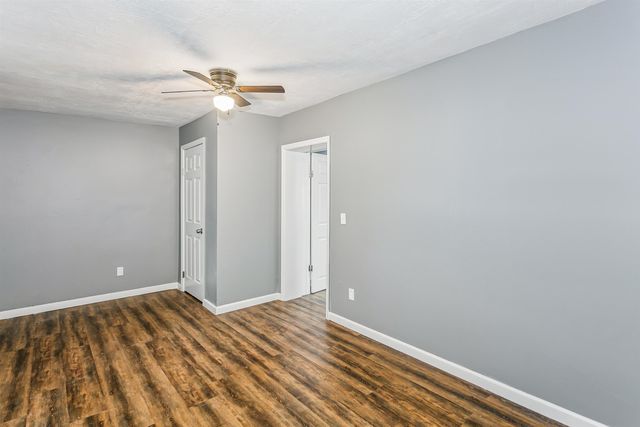 1836 S Laura Ave, Wichita, KS 67211