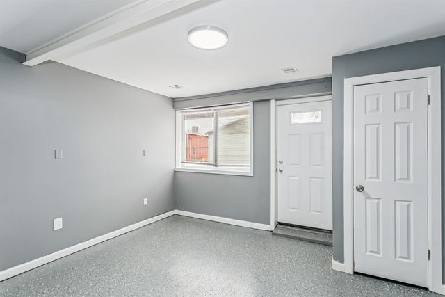 1836 S Laura Ave, Wichita, KS 67211