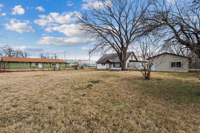 1836 S Laura Ave, Wichita, KS 67211
