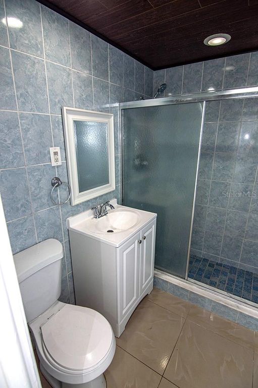 Image 17 of property listing at 6506 SALINE STREET, Tampa, FL 33634