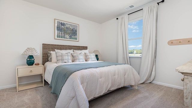4064 Robin Song Way, Loris, SC 29569