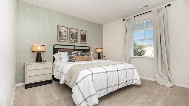 4064 Robin Song Way, Loris, SC 29569