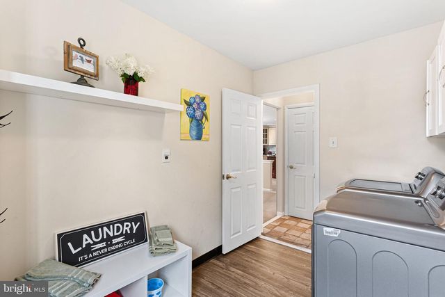 13 CHIMNEY LN, Cherry Hill, NJ 08003
