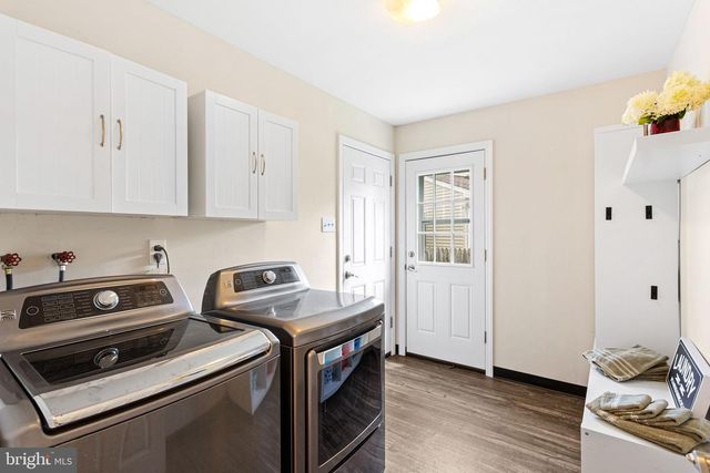 13 CHIMNEY LN, Cherry Hill, NJ 08003