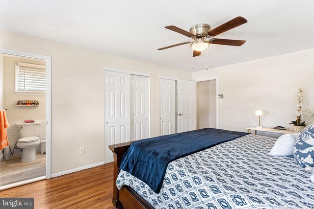 13 CHIMNEY LN, Cherry Hill, NJ 08003
