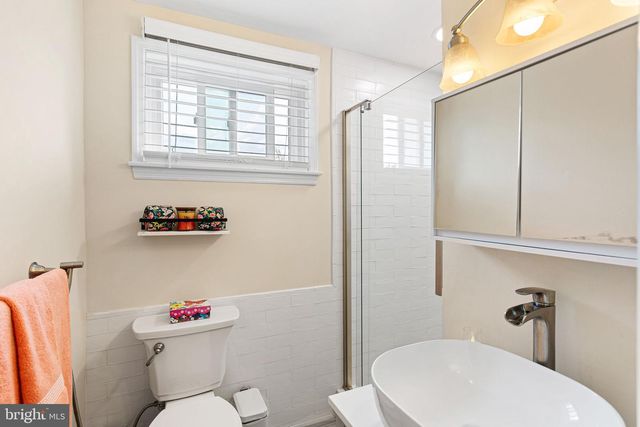 13 CHIMNEY LN, Cherry Hill, NJ 08003