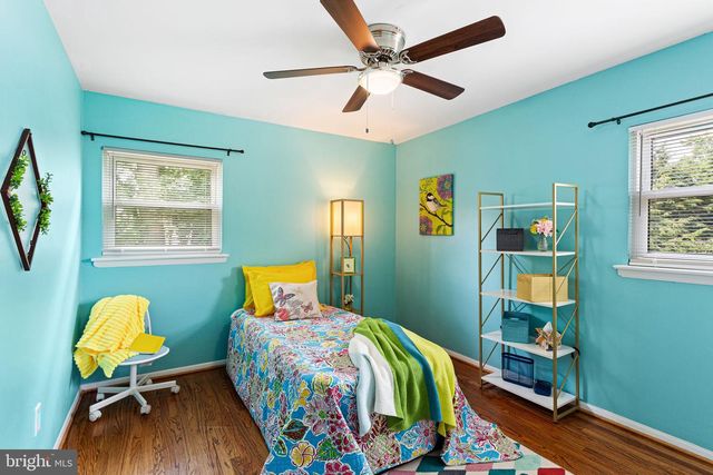 13 CHIMNEY LN, Cherry Hill, NJ 08003