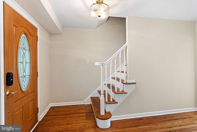 13 CHIMNEY LN, Cherry Hill, NJ 08003
