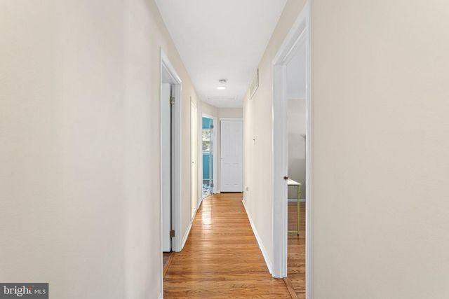 13 CHIMNEY LN, Cherry Hill, NJ 08003