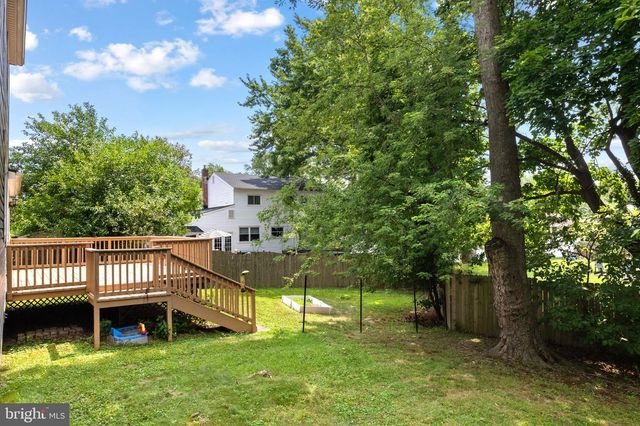 13 CHIMNEY LN, Cherry Hill, NJ 08003