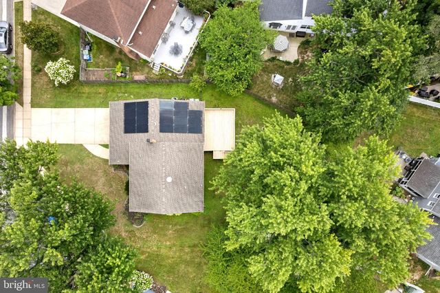 13 CHIMNEY LN, Cherry Hill, NJ 08003