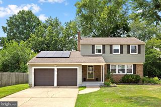 13 CHIMNEY LN, Cherry Hill, NJ 08003